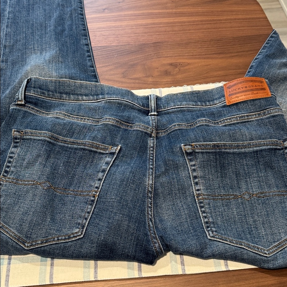 Lucky Brand jeans - Picture 5 of 5